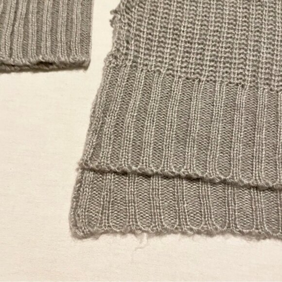 Ex-Girlfriend Womens Long Sleeve Sweater Cut Out Shoulders Size XL - Picture 9 of 16